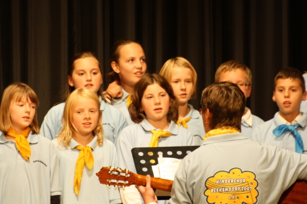 Kinderchor Blekendorf (Konzert Preetzer Gesangverein 30.9.2012)